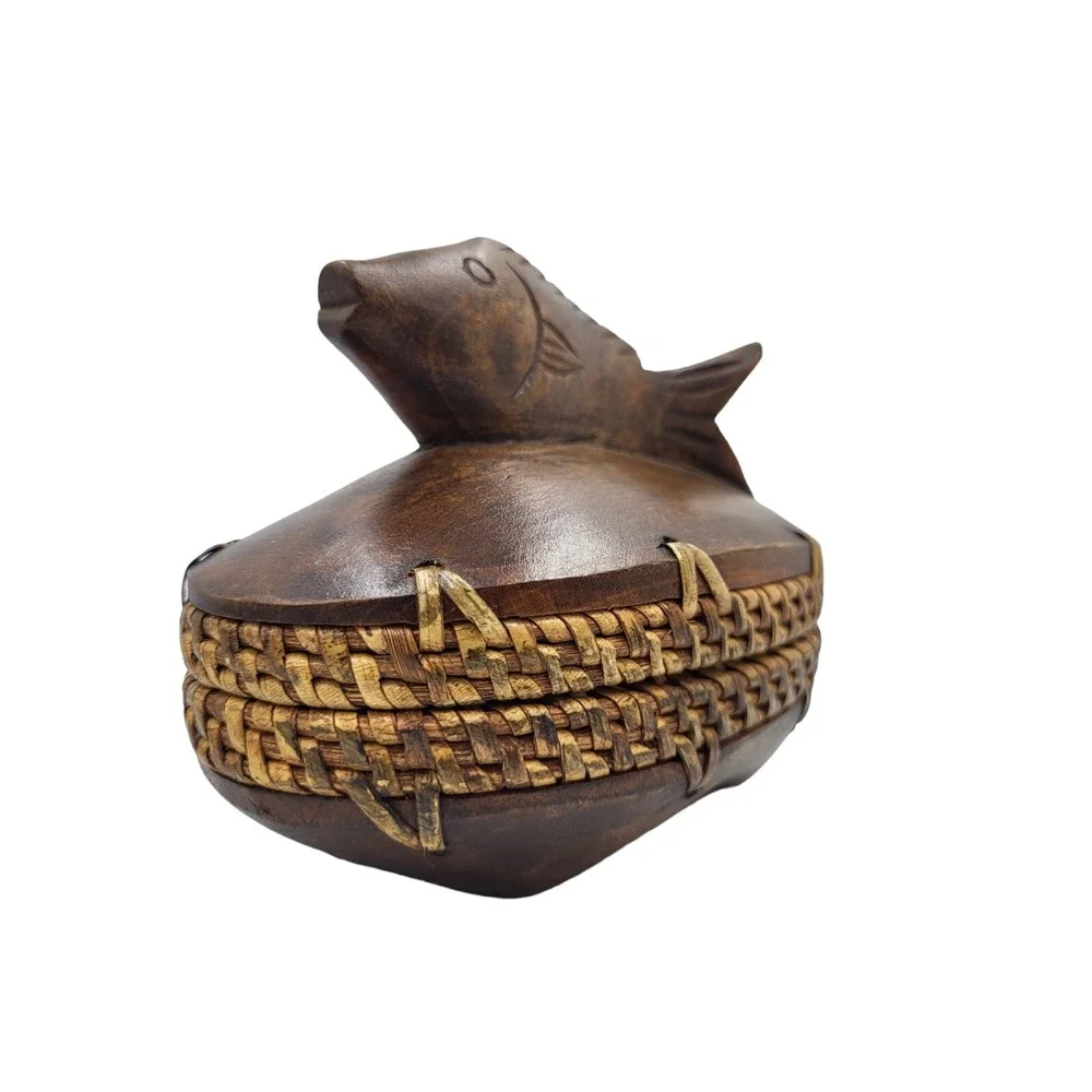 Vintage Wooden Rattan Trim Footed Trinket Box Hand Carved Fish Hinged Wicker Lid